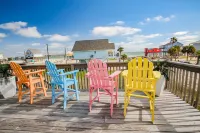 Sleeps 10- Beach House Steps to the Beach! 6 seat golf cart available!