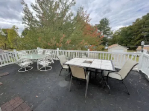 Atwood Lake Large Family Retreat Hotels in Carroll County