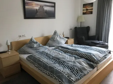 Beautiful barrier-free 3 1/2 room apartment near the beach!