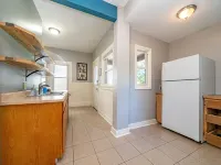 1st floor 2-bedroom with off-street parking Hotel a Rochester