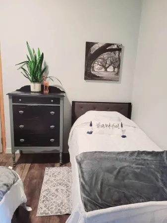 Charming 2 bedroom apartment in the town of Emporium, PA.