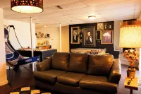 4-Bedroom Home - 2 King Beds, Summer Pool, Pool Table, Air Hockey + More Hotel di Cape Girardeau Township