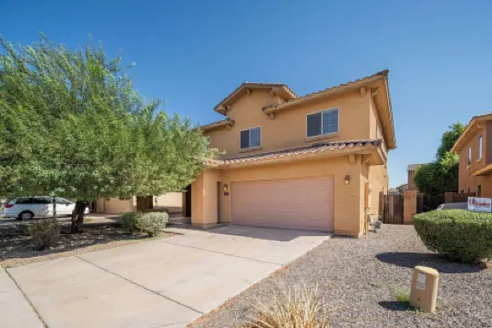 Spacious 6-bedroom 3 Bathroom Entire House in charming Gilbert Sleeps 12