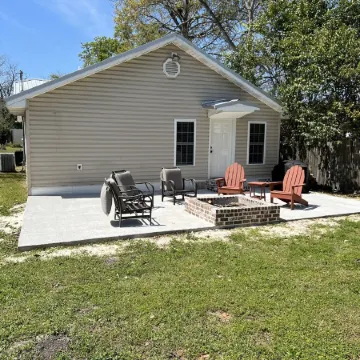 Bait ‘em up Bungalow in Downtown Eaufaula