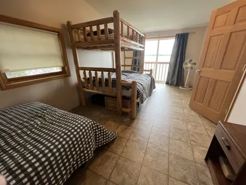 Beautiful Cottage on Mullett Lake Hotels in Cheboygan County