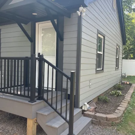 "The Hideaway 2" Charming 2-bedroom house in delightful Farmington with WiFi, AC