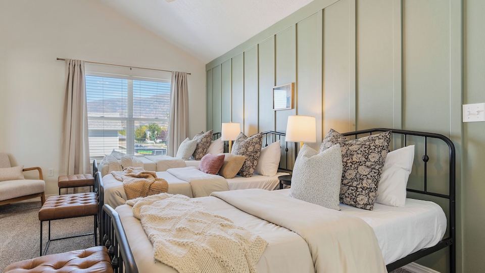 New! Quilters Retreat, Hot Tub, Northern Utah