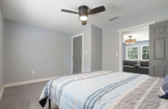 Country Escape in Hocking Hills- Great location!