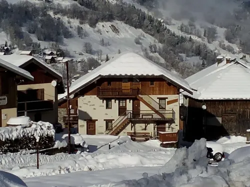 Chalet close to the ski slopes