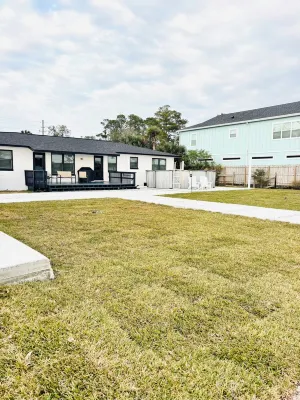 3 Bed 2 Bath Pool Home Andrew’s Island. Dolphin Views from Dock!