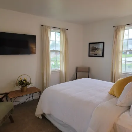 Grace Cottage - Black Hills home, centrally located in Legendary Sturgis!