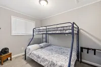 Cozy Beach House Hotels in Sanilac County