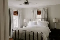 Mid-Century Charmer in Old Irving Park Hotels near Greensboro Science Center