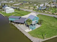 Perfect little Getaway for the fishers and beach goers! Hotels in Sargent