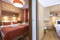 110m² Apartment, Full Services  , 3 Bedrooms, 3 Bathrooms / D, South Balcony and 2 Parking Spaces Hotels in Montvalezan