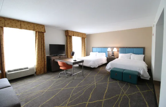 棕櫚灘海岸歡朋套房酒店