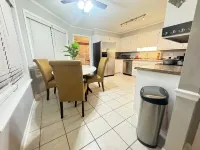 Charming 3-bedroom Cottage in Martinez with WiFi and AC