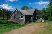 Beautiful 6 bedroom Ellicottville Chalet Hotels in Mansfield