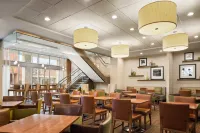 Hampton Inn & Suites Clayton/St. Louis-Galleria Area - Morgenmad