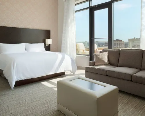 Embassy Suites by Hilton Louisville Downtown Hotels in Jefferson County