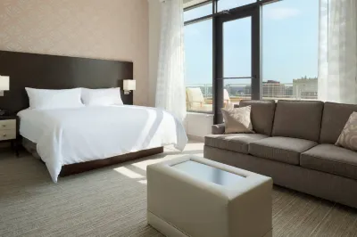 Embassy Suites by Hilton Louisville Downtown 스팔딩 대학 주변 호텔