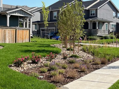 10 Mins from Denver International Airport- 2022 New Home - Wifi