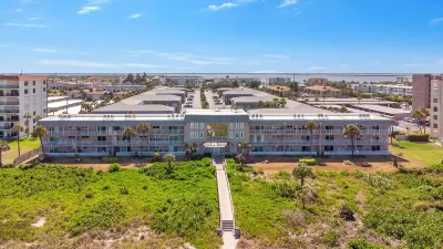 Beauty and the Beach - Luxury Oceanfront Condo Directly on Cocoa Beach