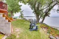 Lakefront Lake Poinsett Cottage with Private Beach Hotels in Hamlin County