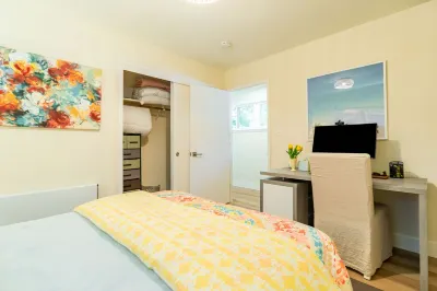 Bay Area Getaway -The Best in Downtown Mill Valley - Stylish Home w/Yard FirePit