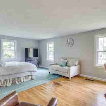 Coastal Cape Cod 3 bedroom close to the beach, bike path & ponds! Rooms