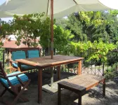 Ligur. Mansion from the 12th century for 2/3 P., in mountain village, 10 km to the sea Hotel a Dolcedo