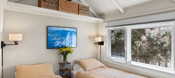 Beach Front Cottages with Stunning Views Abalone Cottage Hotels in Carmel-by-the-Sea