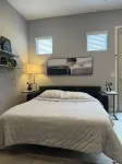 SPARKLING CLEAN, Modern 1 BR Guesthouse Hotels near Palm Valley Church (Goodyear Campus)