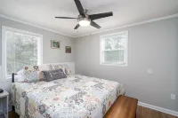 North Georgia Cottage minutes from Blue Ridge and McCaysville!