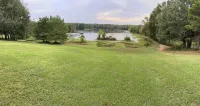 Retreat to the peaceful Tennessee countryside. Pet-friendly.