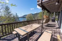 Gorgeous Lake View! HotTub & FirePit & Lake access & King beds