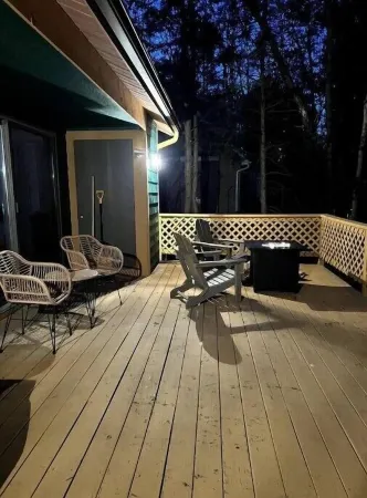 Modern Poconos House, 3br 2ba, HOT TUB, Private