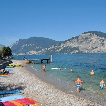 Romantic Apartment Wonderful Lake View Super Price June Parking Space.