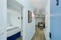 San Diego Surf Lodge #3 -1/2 Block to the Pacific! Hotels in Ocean Beach
