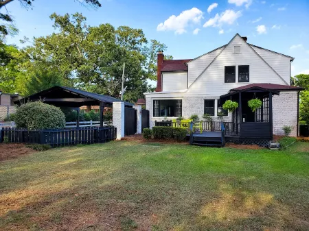 The Haymount Historic by Haymount Homes Отели в г. Камберленд