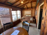 Perch Pad Cabin on Lake Mille Lacs 이슬 호텔