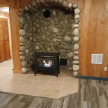 3-bedroom Lakefront Cabin on private Lake just minutes from town and 131 highway