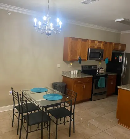 Condo w/in close distance to LSU