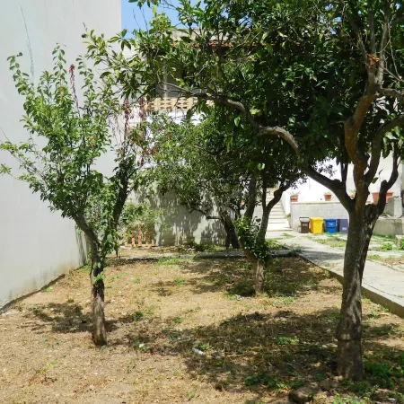 Spacious house in a quiet hamlet near the sea: 2bedrooms, 2bathrooms and garden