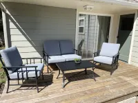 Spruce Cottage Bright 3 Bedroom 2 Bath near Henderson Center. Master suite. - 4-Star