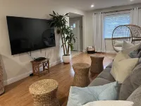 Pure Salt Villa. Lux. Pet Friendly. 3BR 3BA. Sleeps 11. Hotels in Villas