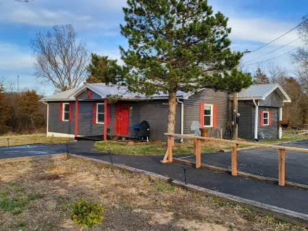 The Shack- 3 bedroom finished house