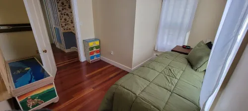 COME STAY AT THE SHEFFIELD CHALET!