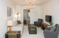 Downtown & Campus Wifi with Netflix 2Br 1Ba