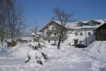 Ruhig Gelegene Fewo 04 - Rustikal und Modern Eingerichtet in Waldnähe